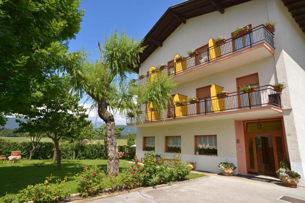 Bed and Breakfast Piccolo Orso Bruno Cavareno Exterior foto